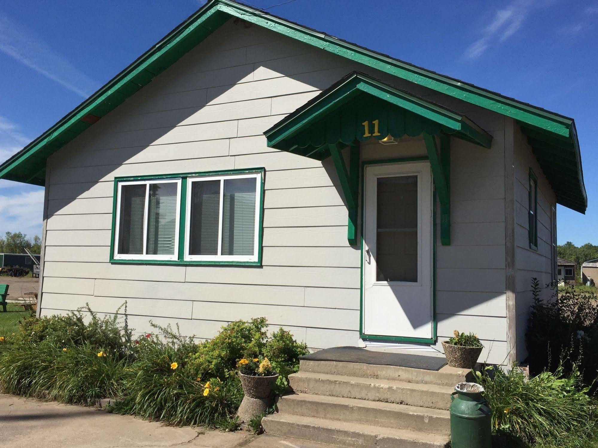 Twin Pines Resort Garrison Экстерьер фото