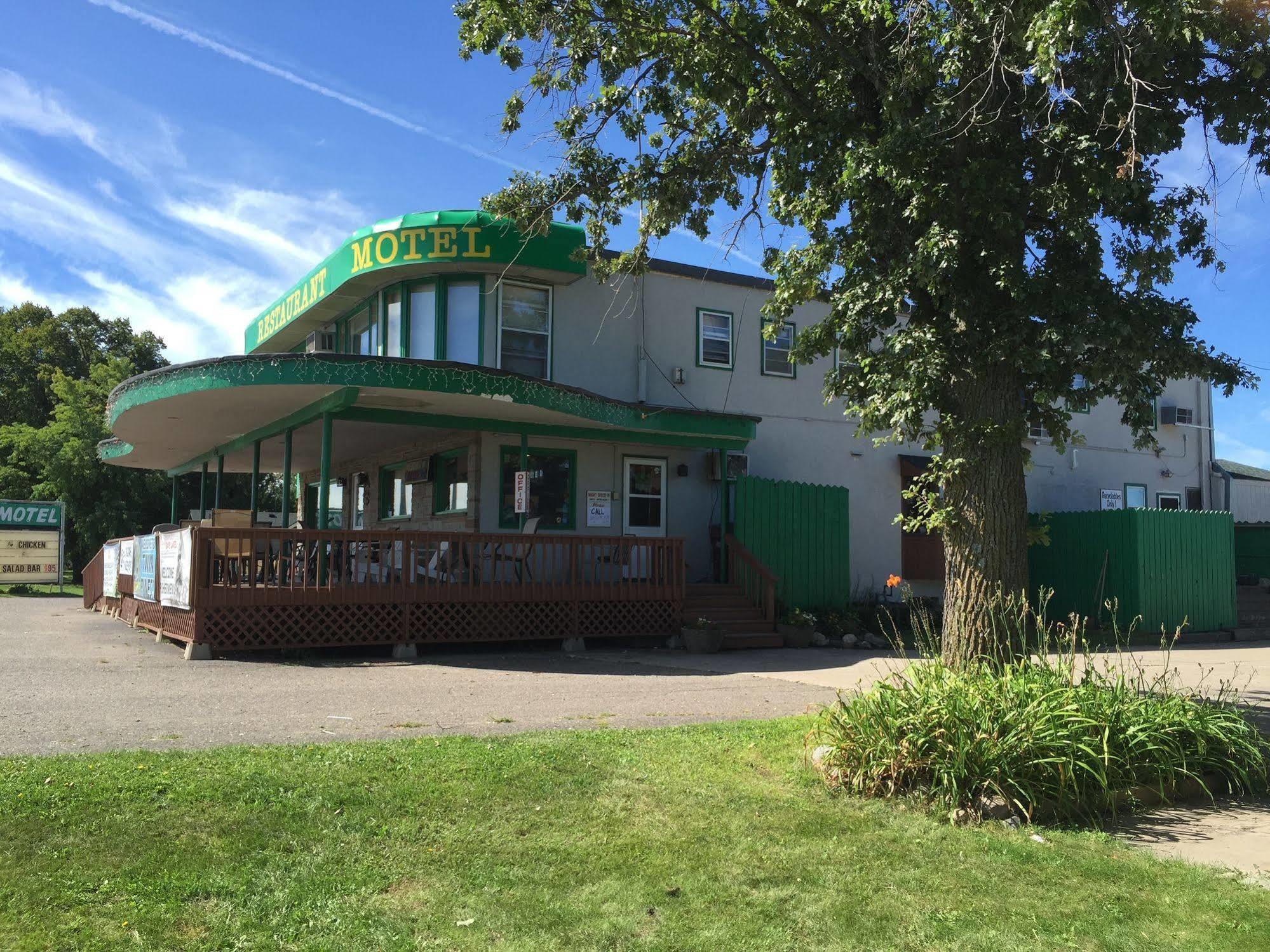 Twin Pines Resort Garrison Экстерьер фото